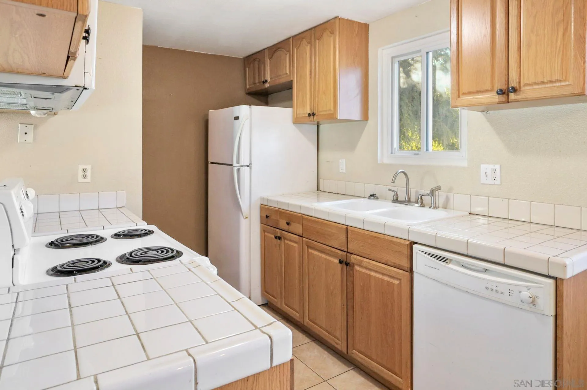 8837 Mission Greens Road, Unit 4 Santee, CA 92071 - Photo 18 of 30 Gallery Image 18
