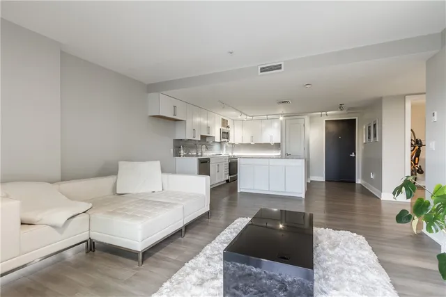 $399,900 | 205 Lakeshore Drive, Unit 502, Canandaigua City, NY 14424