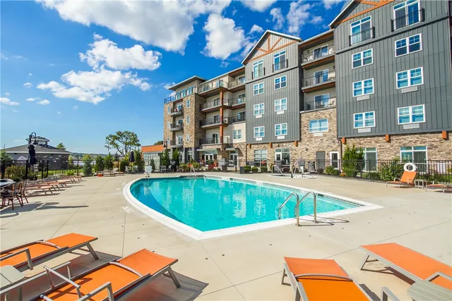 $399,900 | 205 Lakeshore Drive, Unit 502, Canandaigua City, NY 14424
