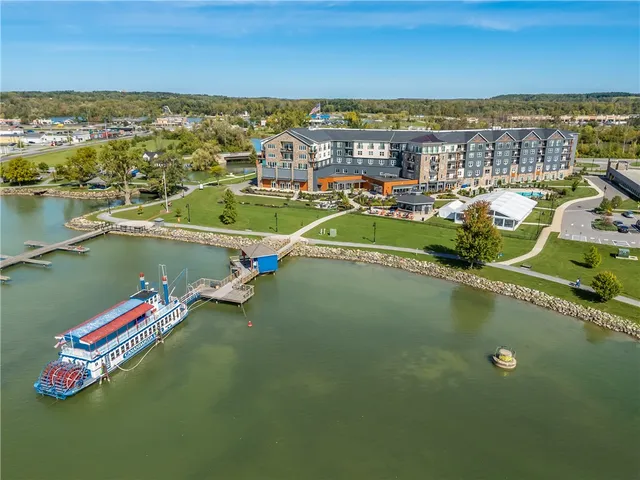$399,900 | 205 Lakeshore Drive, Unit 502, Canandaigua City, NY 14424