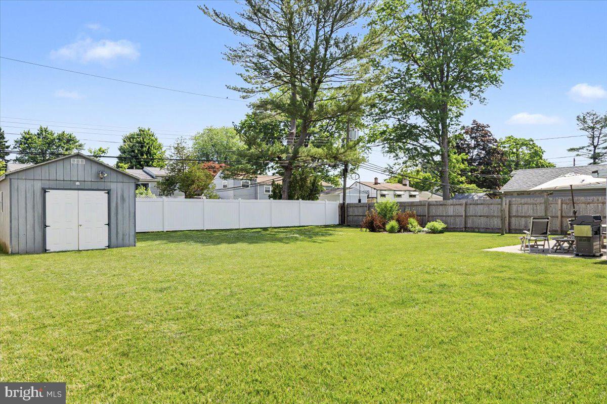 695 Locust Road Warminster, PA 18974 - Photo 31 of 37