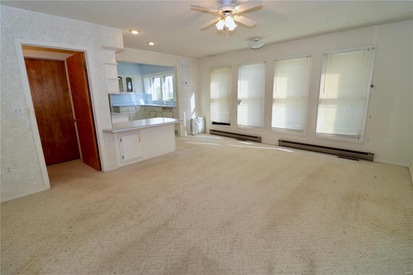 33475 Highway 5 Lebanon, MO 65536 - Photo 15 of 48