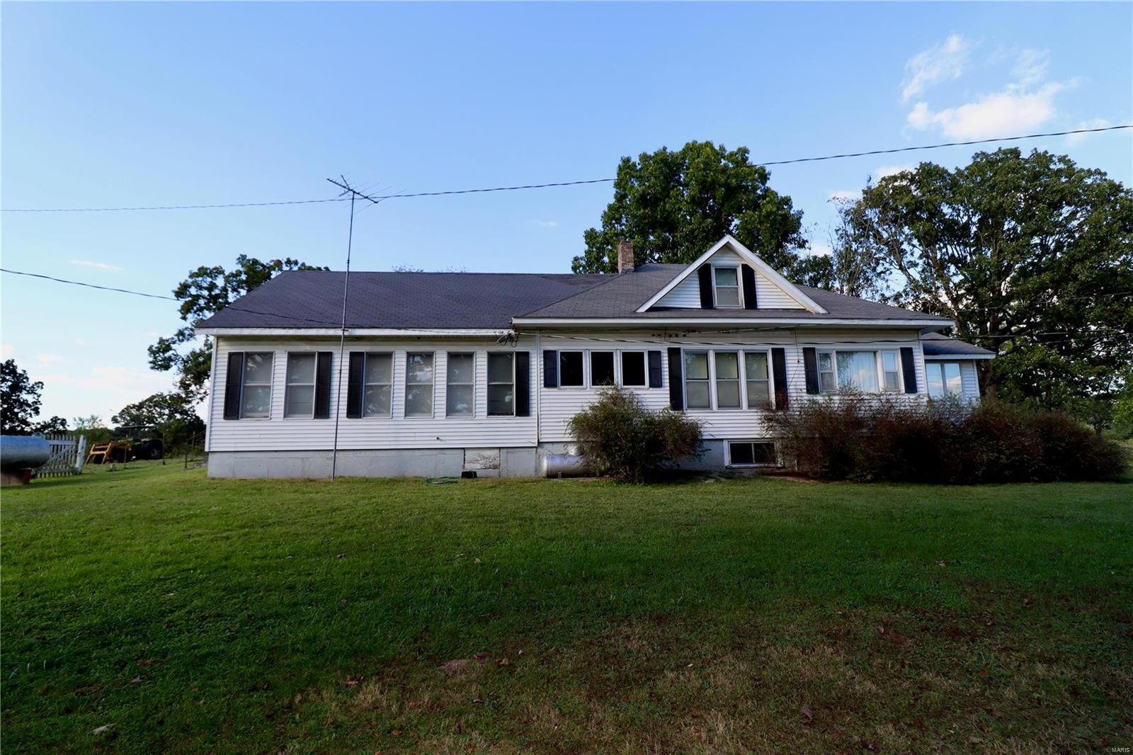 33475 Highway 5 Lebanon, MO 65536 - Photo 33 of 48