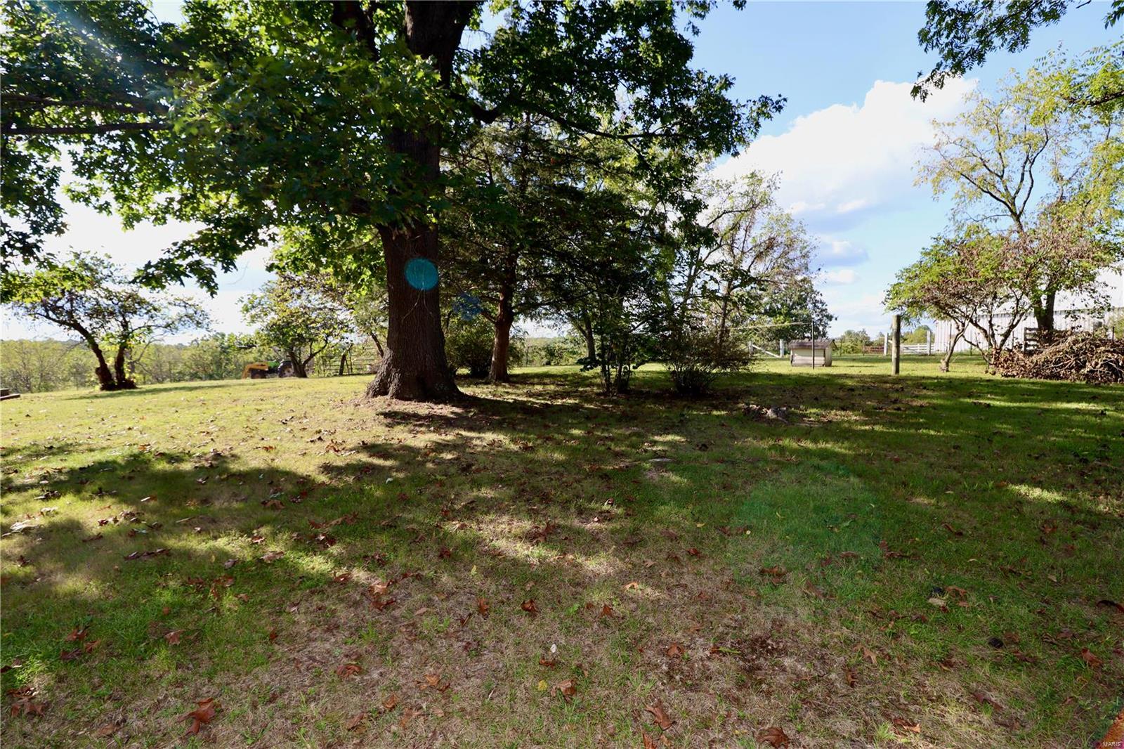 33475 Highway 5 Lebanon, MO 65536 - Photo 38 of 48