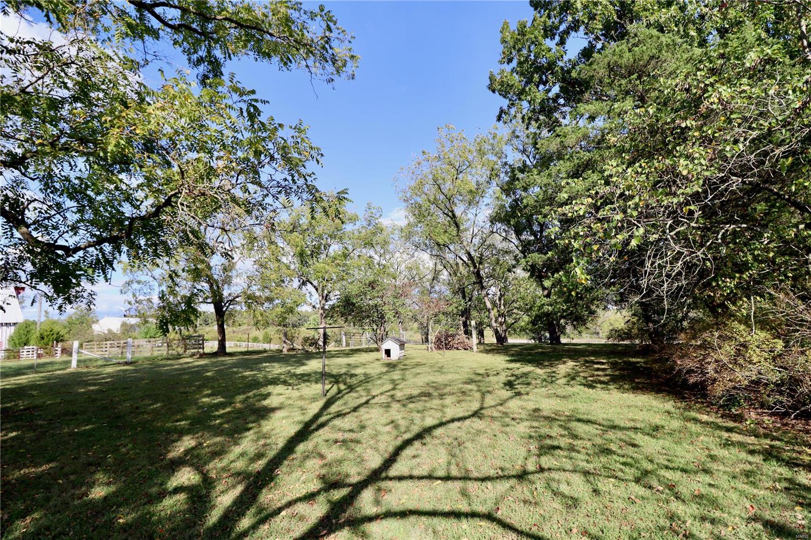 33475 Highway 5 Lebanon, MO 65536 - Photo 39 of 48