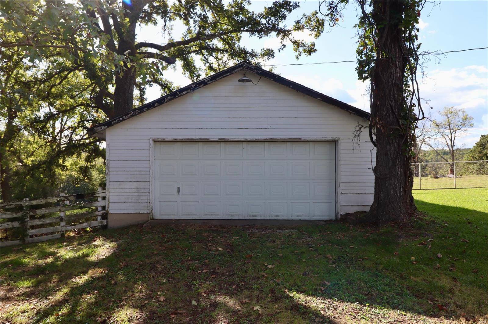 33475 Highway 5 Lebanon, MO 65536 - Photo 43 of 48