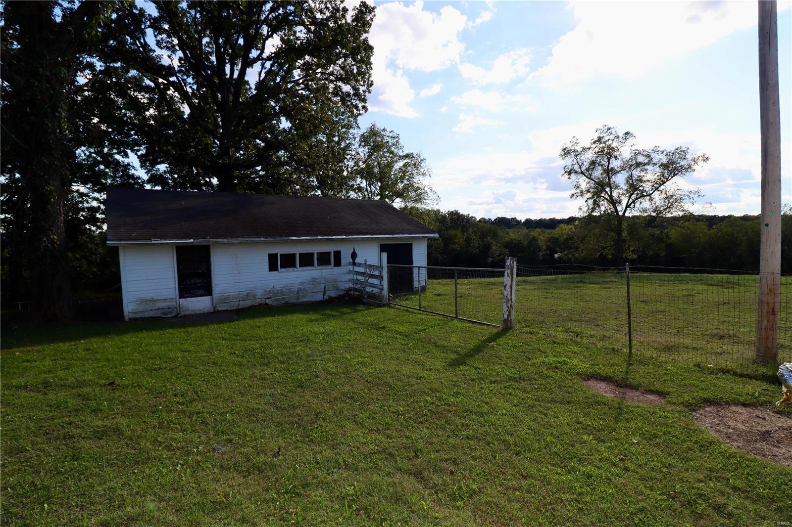 33475 Highway 5 Lebanon, MO 65536 - Photo 45 of 48