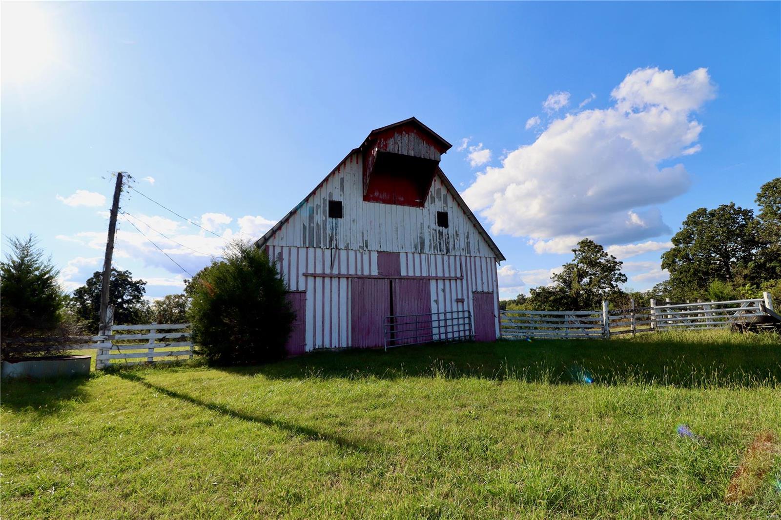 33475 Highway 5 Lebanon, MO 65536 - Photo 46 of 48