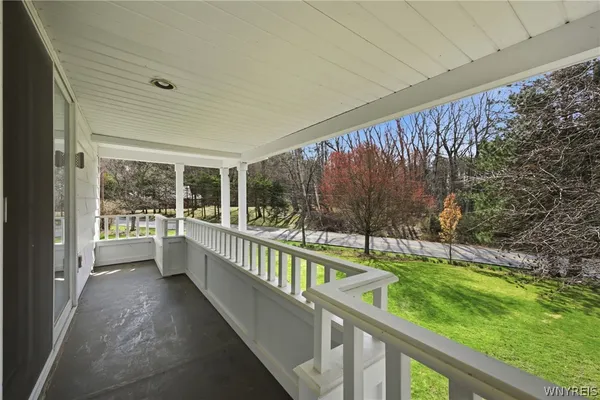 $349,900 | 9832 East Holland Road, Holland, NY 14080