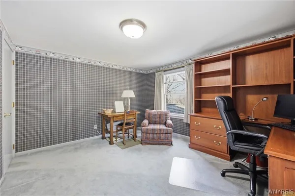 $349,900 | 9832 East Holland Road, Holland, NY 14080
