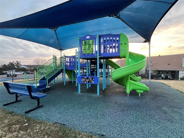 $1,900 | 6415 Circo Drive, DeCordova, TX 76049