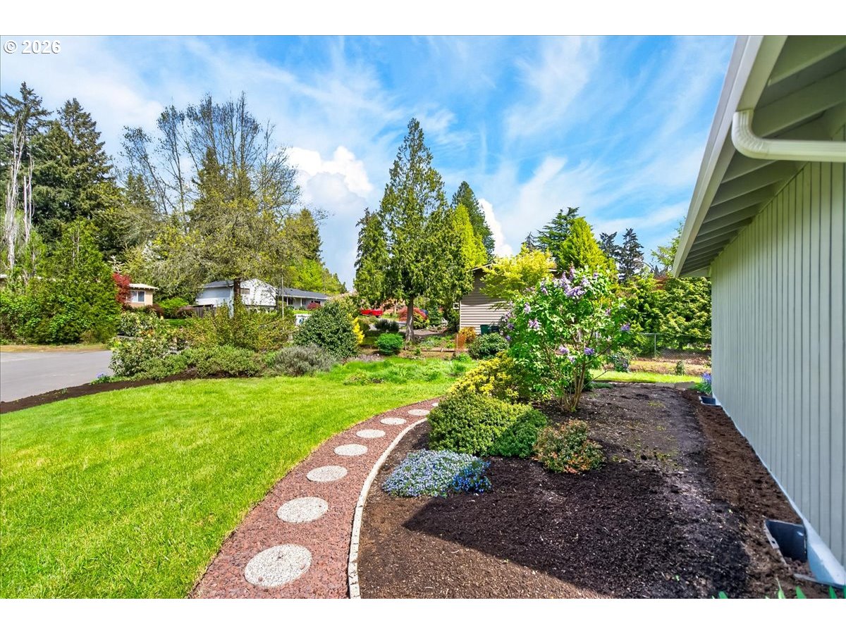 19650 Southwest Jaylee Street Beaverton, OR 97078 - Photo 36 of 46 a view of a garden