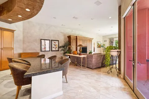 $1,999,000 | 18 Vía Condotti, Rancho Mirage, CA 92270