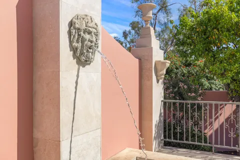 $1,999,000 | 18 Vía Condotti, Rancho Mirage, CA 92270