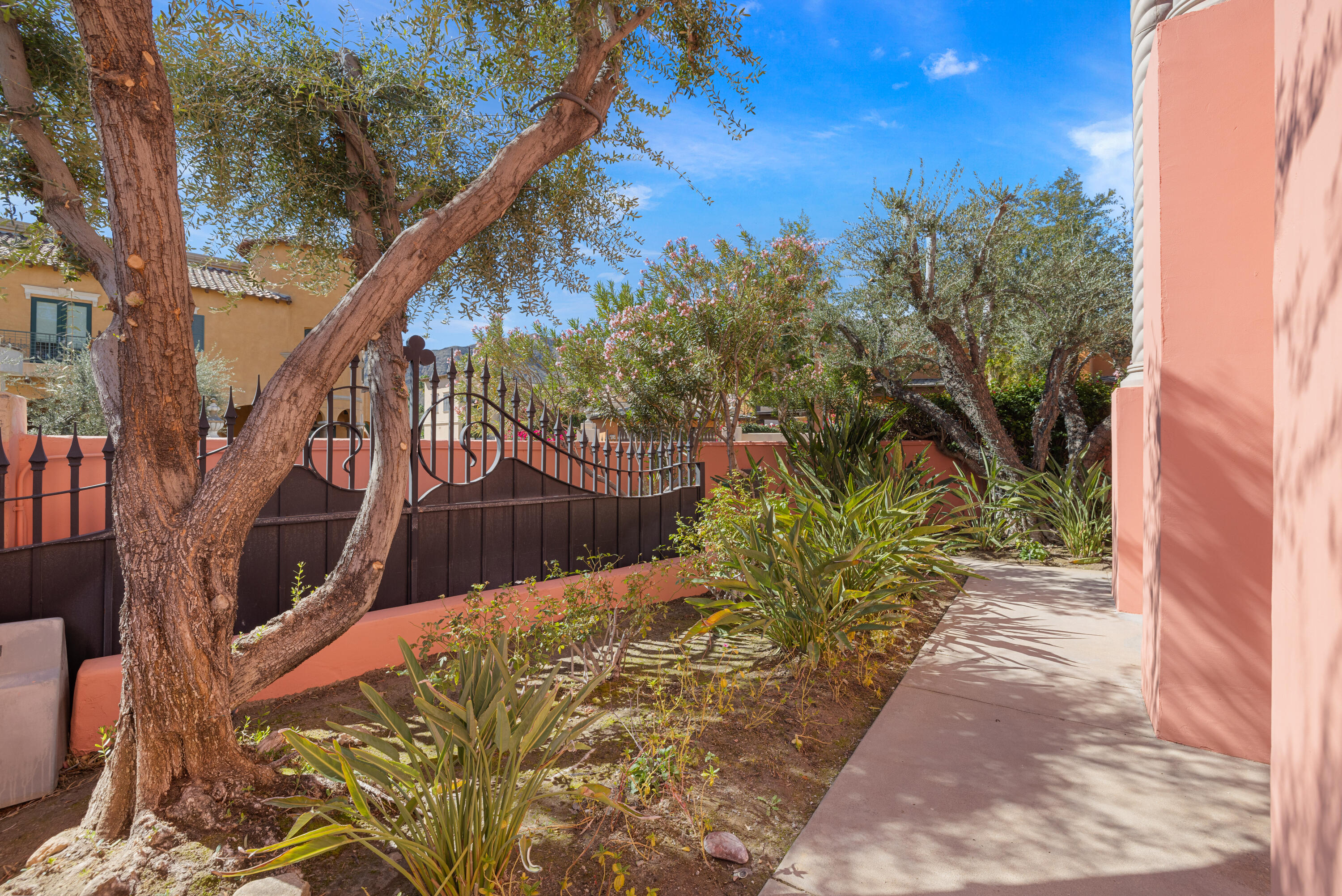 18 Vía Condotti Rancho Mirage, CA 92270 - Photo 65 of 79 92-print-_G4A3373