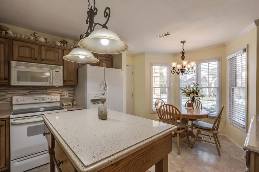 7632 St Baron Way Powell, TN 37849 - Photo 13 of 37 13_SaintBaronWay_7632_Kitchen04