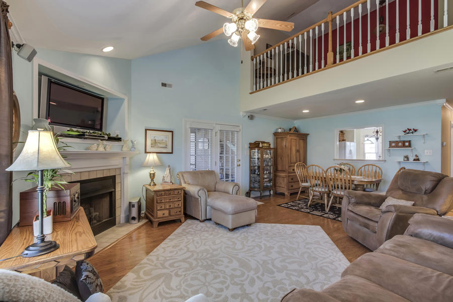 7632 St Baron Way Powell, TN 37849 - Photo 7 of 37 07_SaintBaronWay_7632_Living03