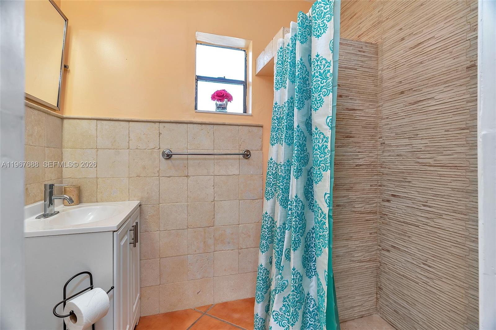 322 Harding Street, Unit B202 Hollywood, FL 33019 - Photo 27 of 39