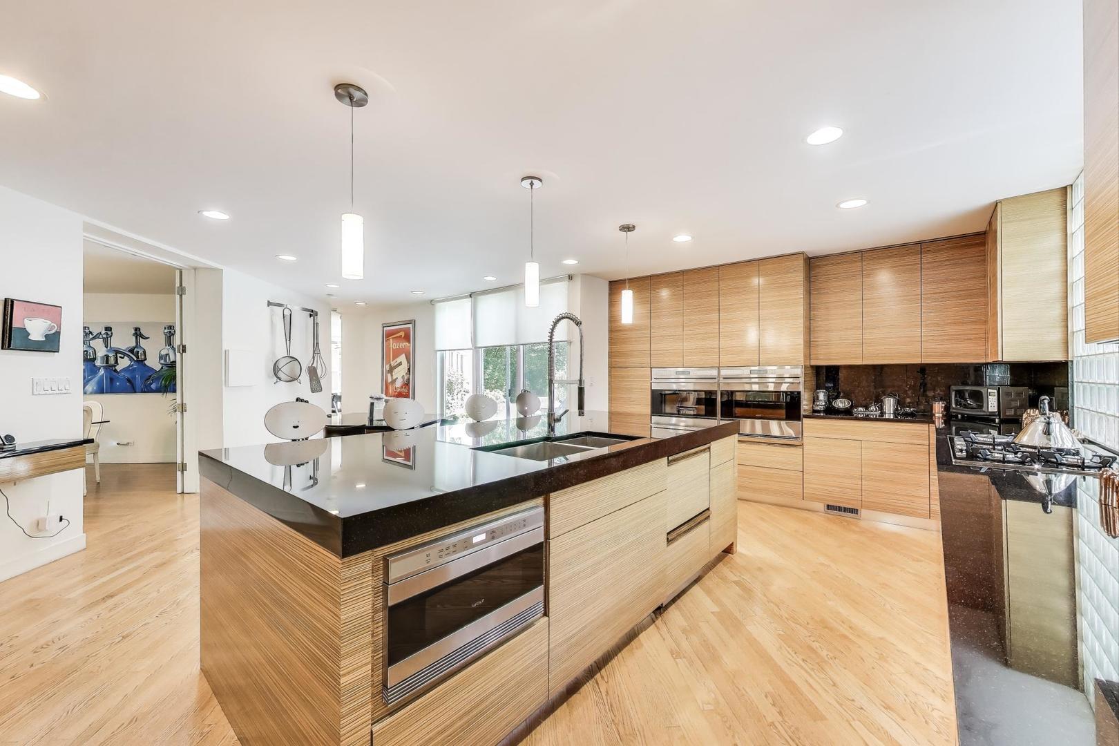 90 Riparian Road Highland Park, IL 60035 - Photo 14 of 76