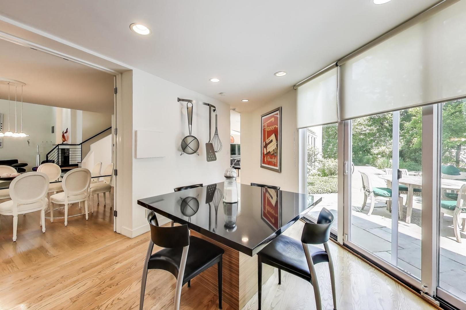 90 Riparian Road Highland Park, IL 60035 - Photo 16 of 76