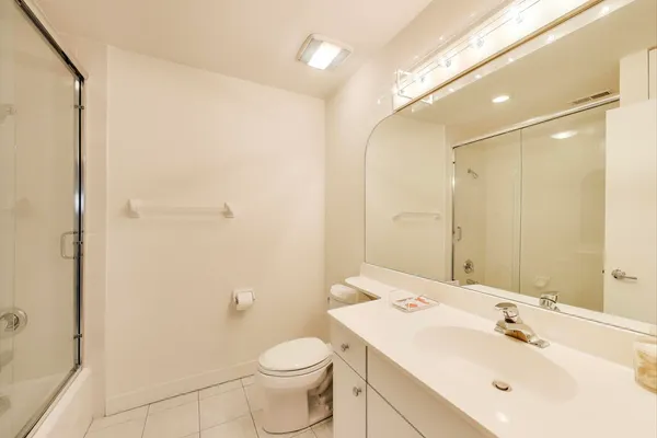 $2,499,999 | 90 Riparian Road, Highland Park, IL 60035