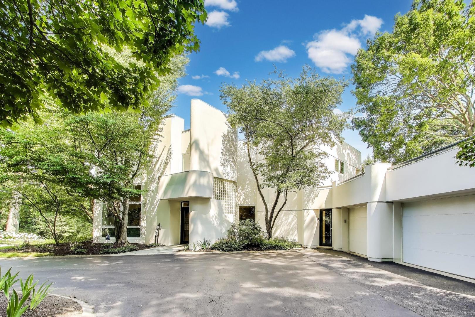 90 Riparian Road Highland Park, IL 60035 - Photo 3 of 76