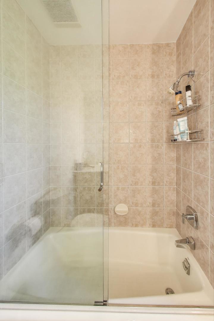 90 Riparian Road Highland Park, IL 60035 - Photo 42 of 76