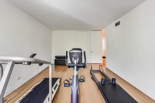 $2,499,999 | 90 Riparian Road, Highland Park, IL 60035