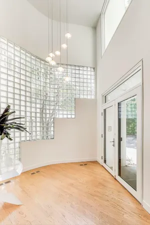 $2,499,999 | 90 Riparian Road, Highland Park, IL 60035