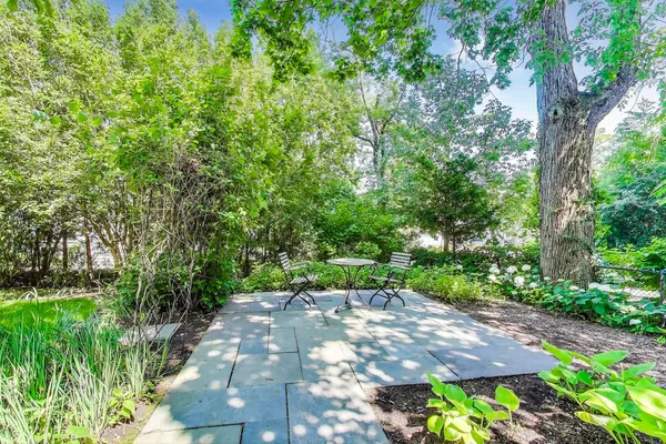 $2,499,999 | 90 Riparian Road, Highland Park, IL 60035