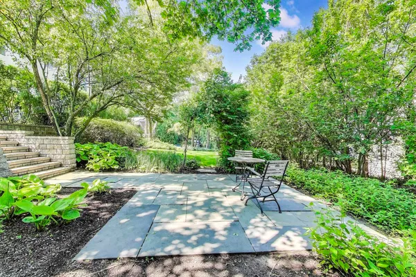 $2,499,999 | 90 Riparian Road, Highland Park, IL 60035