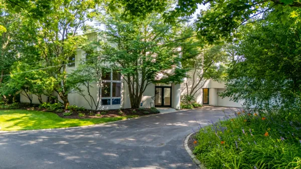 $2,499,999 | 90 Riparian Road, Highland Park, IL 60035