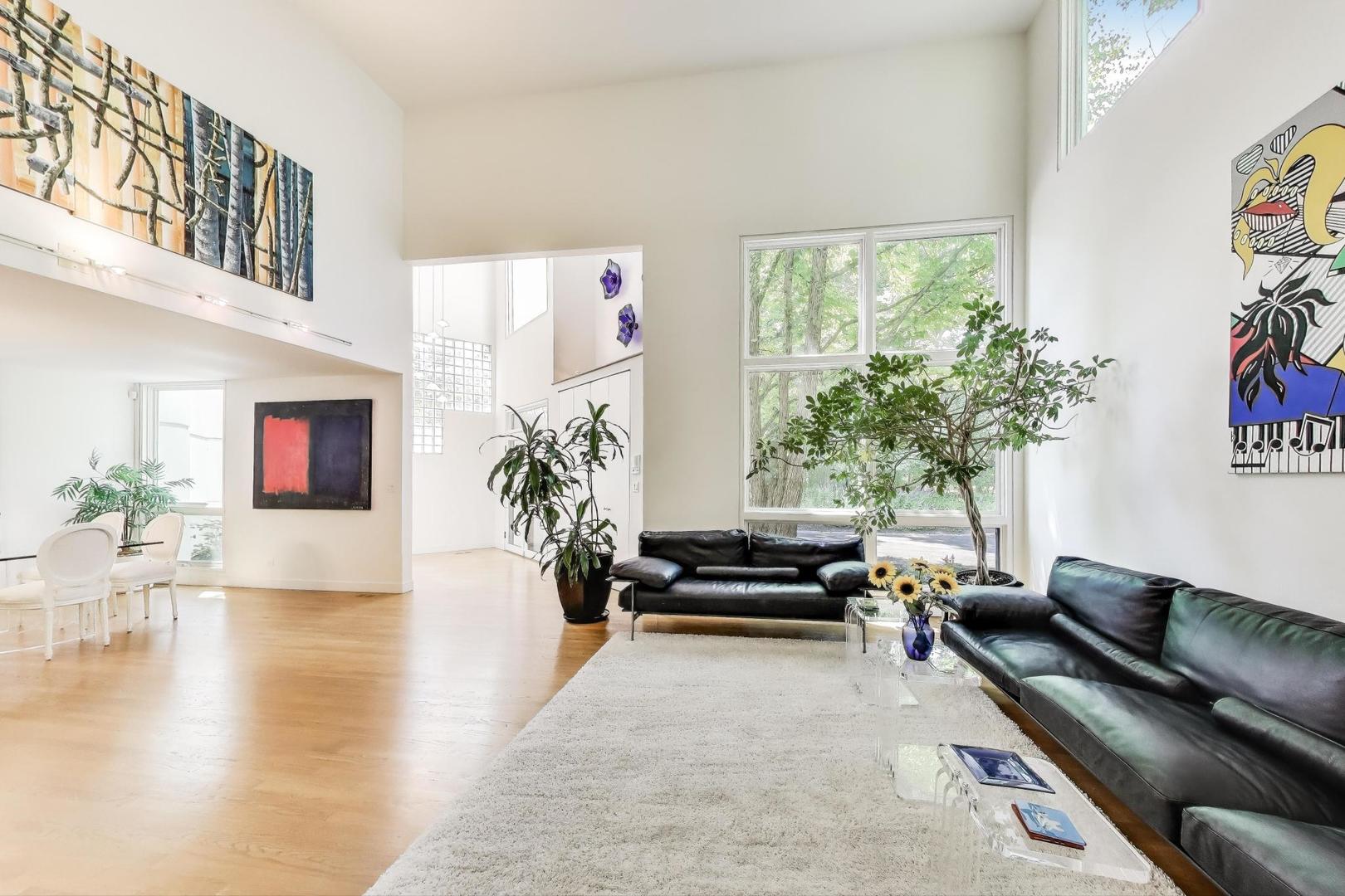 90 Riparian Road Highland Park, IL 60035 - Photo 8 of 76