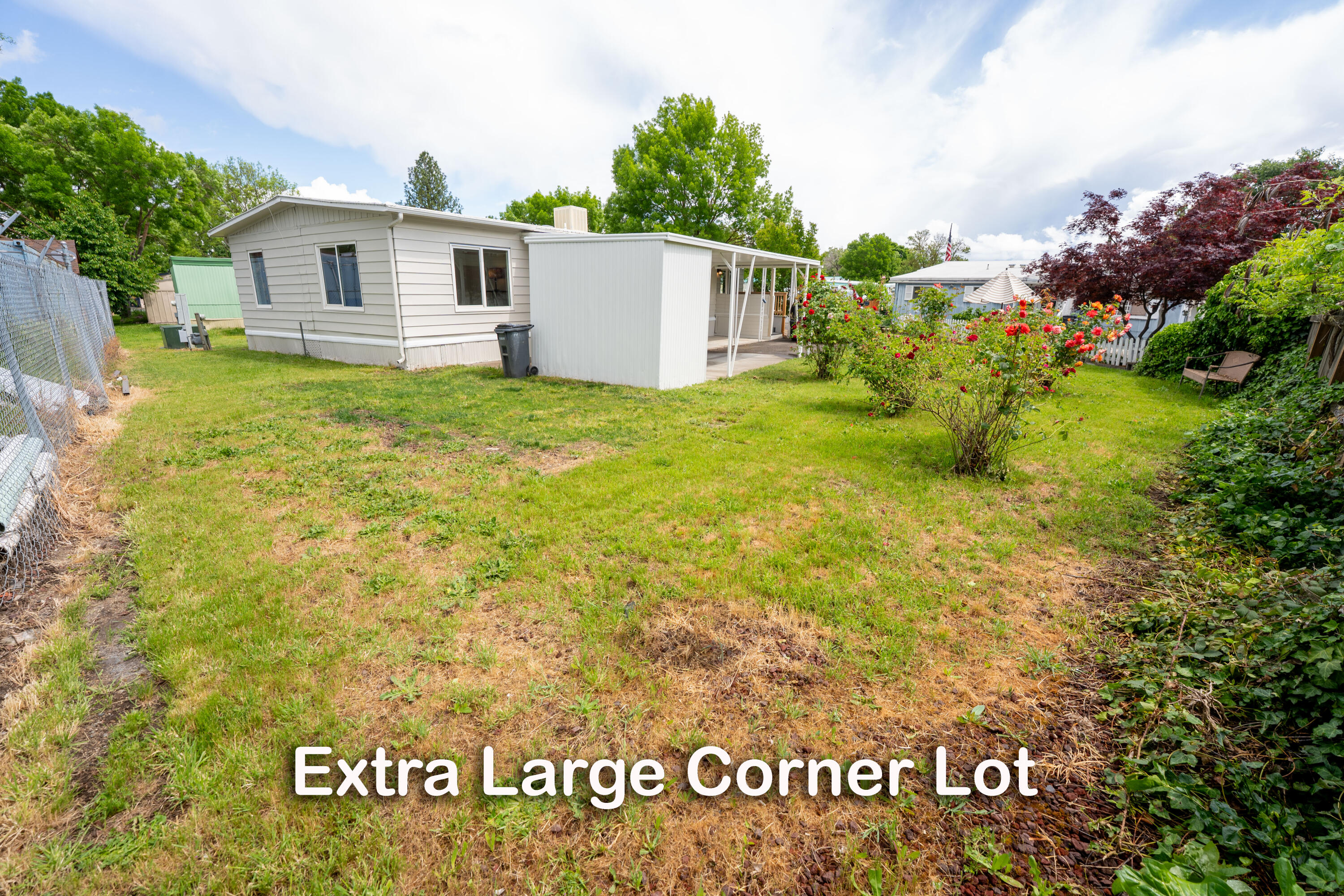 2385 Table Rock Road, Unit 70 Medford, OR 97501 - Photo 13 of 27 Large Corner Lot