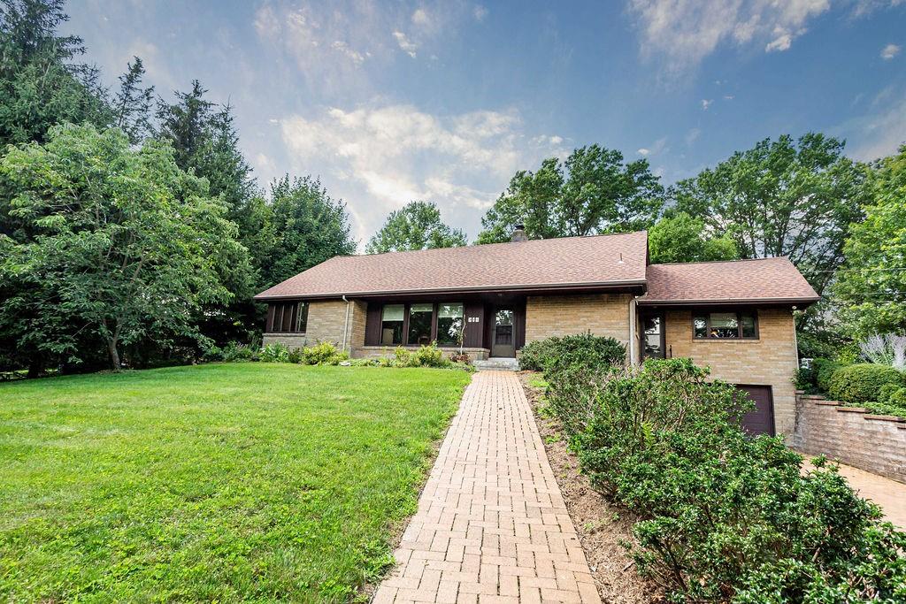 980 Longview Avenue Indiana, PA 15701 - Photo 1 of 18 Gallery Image 1