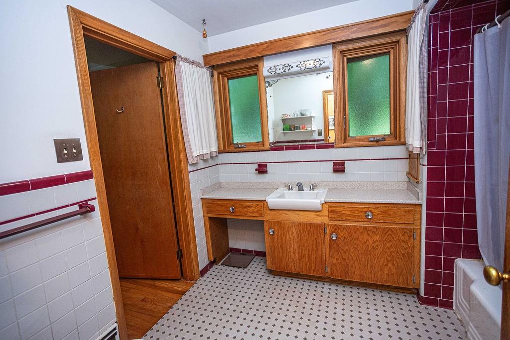 980 Longview Avenue Indiana, PA 15701 - Photo 13 of 18 Gallery Image 13