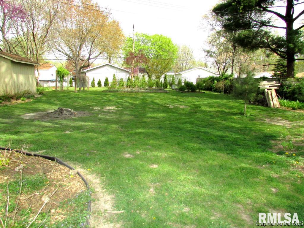 119 Circle Drive Springfield, IL 62703 - Photo 17 of 19 Gallery Image 17