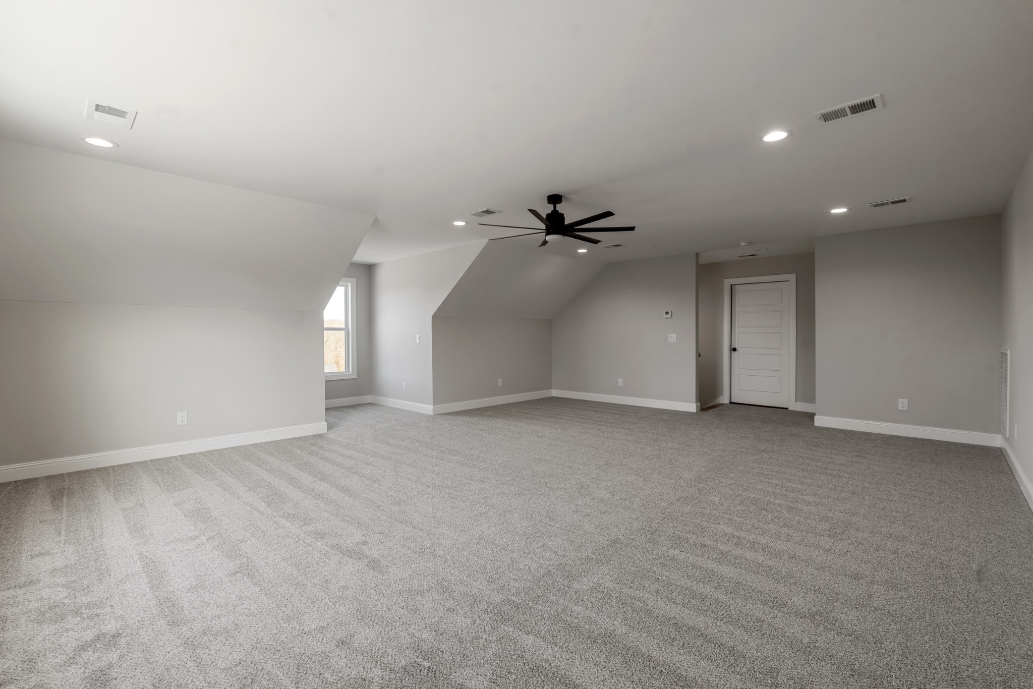 8184 Gideon Road Greenbrier, TN 37073 - Photo 22 of 25 a view of an empty room