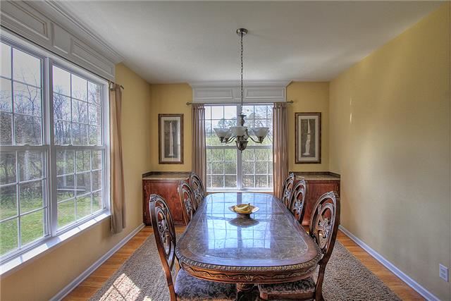 975 Rip Steele Road Columbia, TN 38401 - Photo 6 of 20 The large eat-in area has plenty of room for an oversized table and an abundance of natural light.