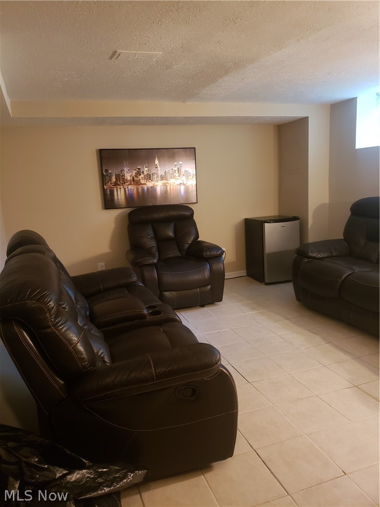 1600 Sheridan Road Cleveland, OH 44121 - Photo 3 of 19 Gallery Image 3