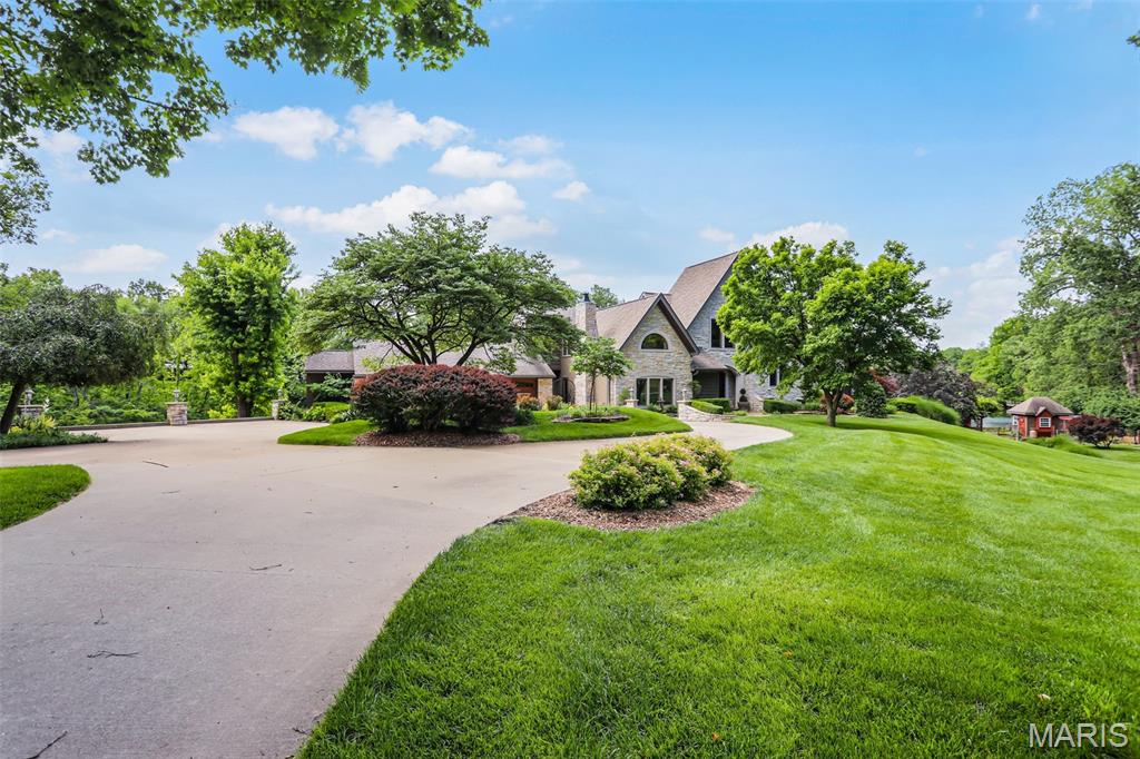 4 Abbey Road Glen Carbon, IL 62034 - Photo 11 of 97