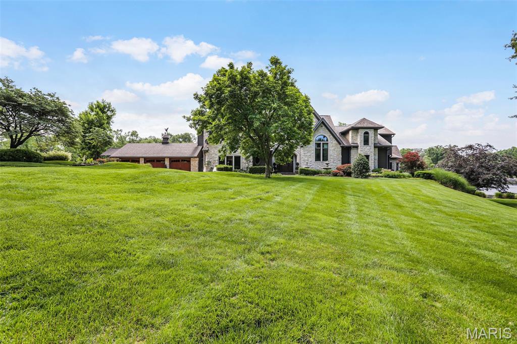 4 Abbey Road Glen Carbon, IL 62034 - Photo 13 of 97