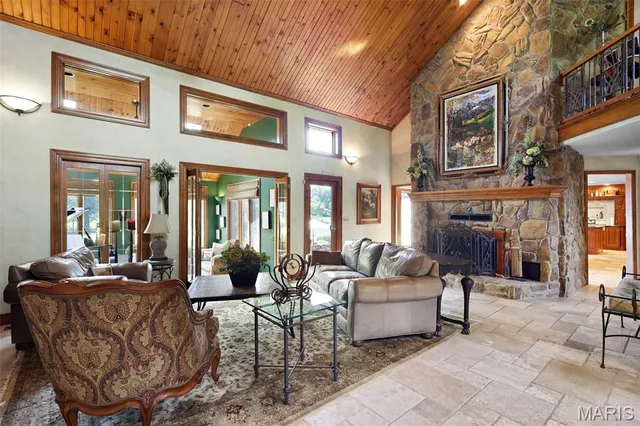 $1,450,000 | 4 Abbey Road, Glen Carbon, IL 62034