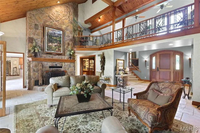 $1,450,000 | 4 Abbey Road, Glen Carbon, IL 62034