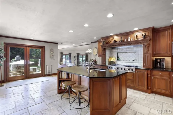 $1,399,000 | 4 Abbey Road, Glen Carbon, IL 62034