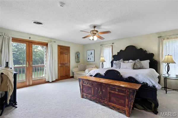 $1,399,000 | 4 Abbey Road, Glen Carbon, IL 62034