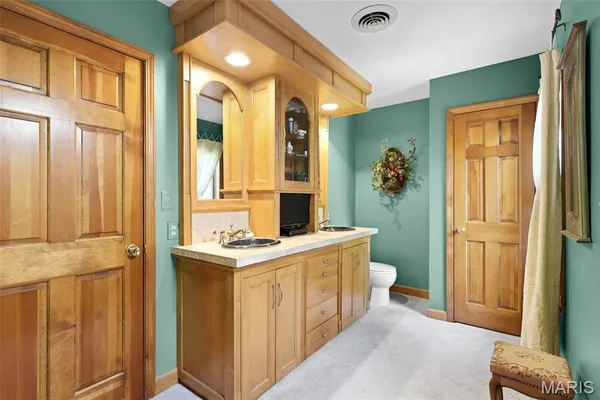 $1,399,000 | 4 Abbey Road, Glen Carbon, IL 62034