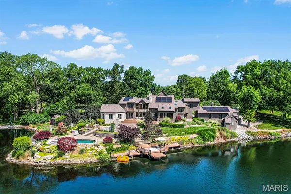 $1,399,000 | 4 Abbey Road, Glen Carbon, IL 62034
