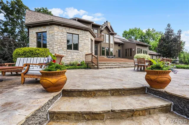 $1,450,000 | 4 Abbey Road, Glen Carbon, IL 62034
