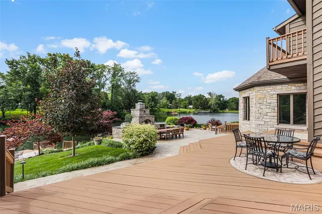$1,450,000 | 4 Abbey Road, Glen Carbon, IL 62034